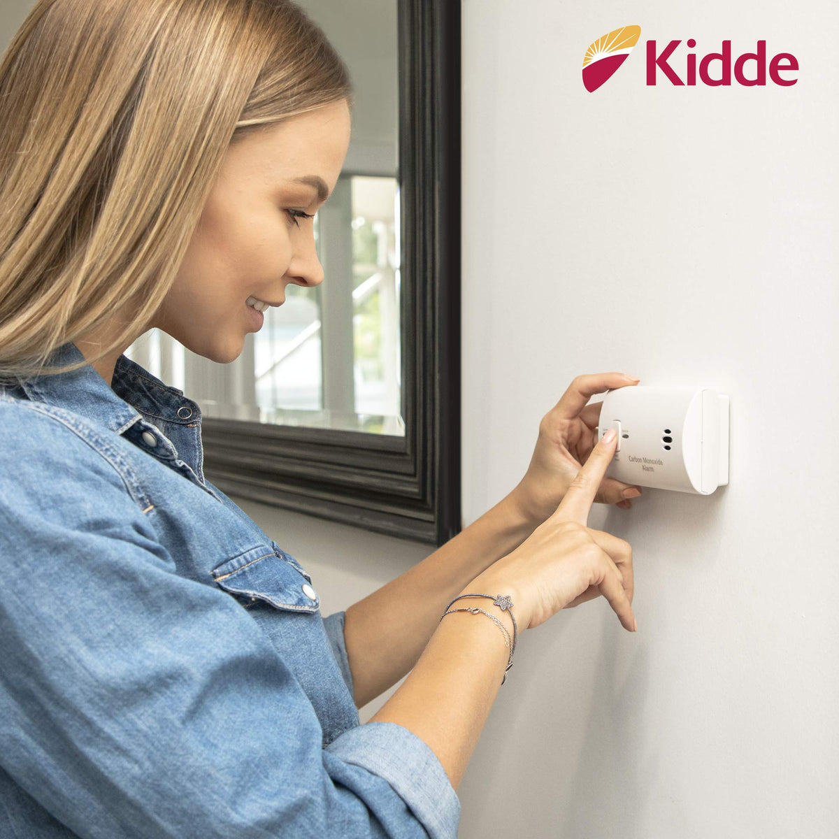 Carbon Monoxide Detector, AA Battery Powered, 85 dB Alarm Y655120